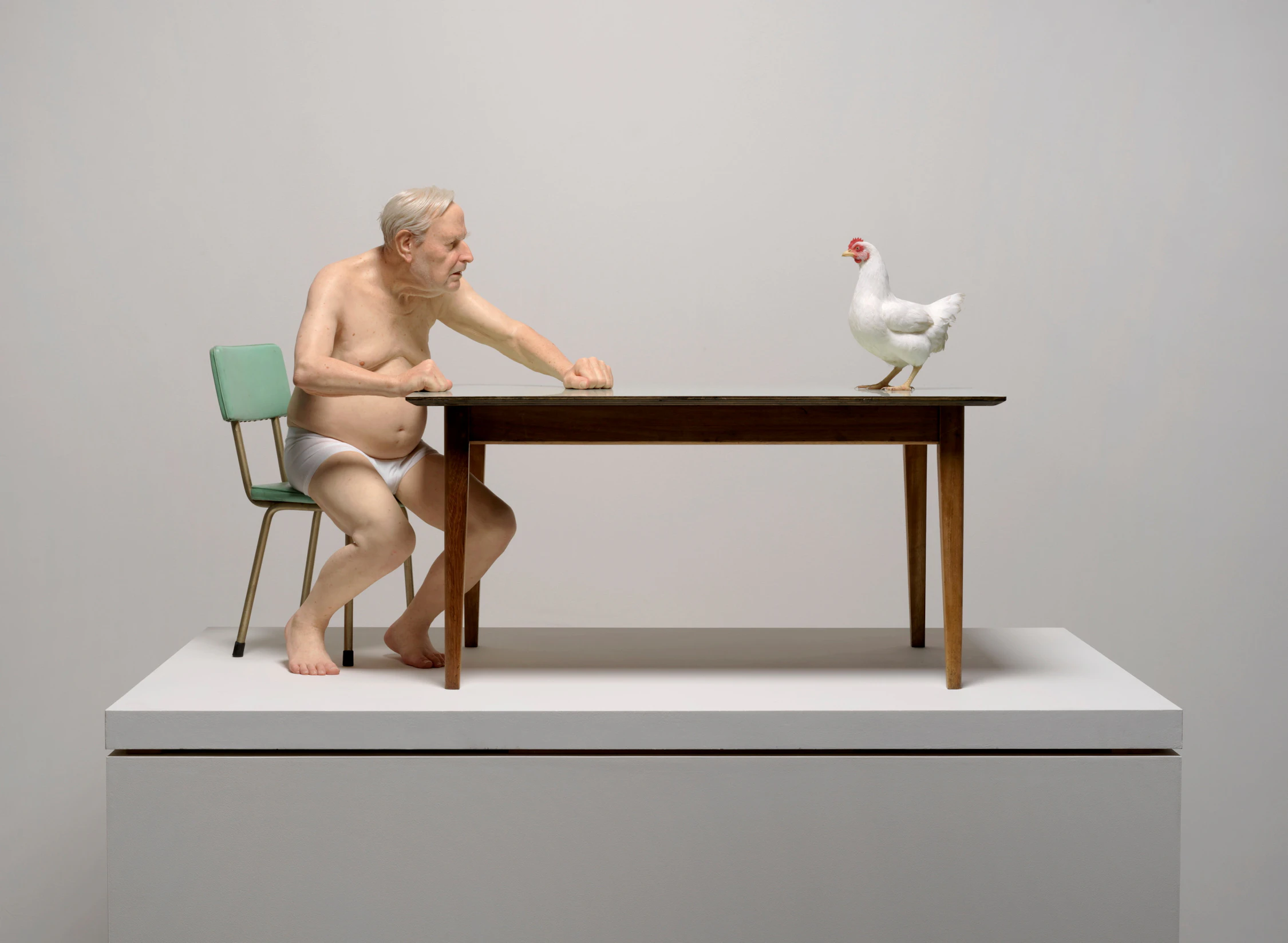 Ron Mueck chicken/man 2019, Christchurch Art Gallery Te Puna o Waiwhetū © Ron Mueck